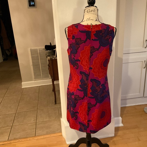 Geometric shift dress - Picture 3 of 5